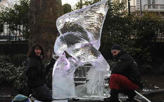 london-ice-sculpting-festival3.jpg